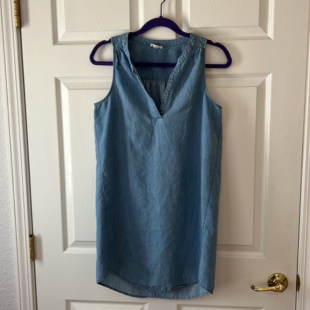 Joie Soft Carley B chambray denim tank top sleeveless Vneck tunic, Sz Small